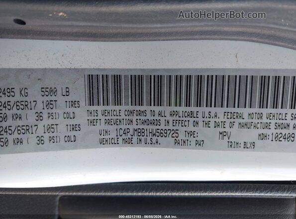 1C4PJMBB1HW569725 2017 JEEP CHEROKEE White Engine compartment view