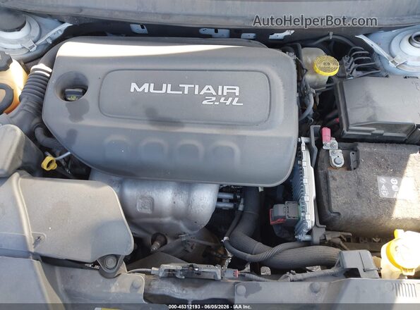 1C4PJMBB1HW569725 2017 JEEP CHEROKEE White Rear view