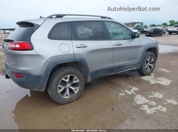 1C4PJMBB3HW528660 2017 JEEP CHEROKEE Gray Задня права чверть