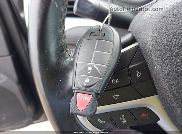 1C4PJMBB3HW528660 2017 JEEP CHEROKEE Gray Вид панелі приладів