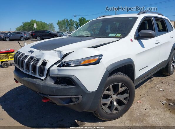 1C4PJMBBXHW660122 2017 JEEP CHEROKEE White Widok z przodu