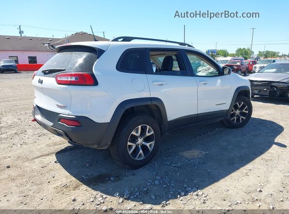 1C4PJMBBXHW660122 2017 JEEP CHEROKEE White Tył prawy