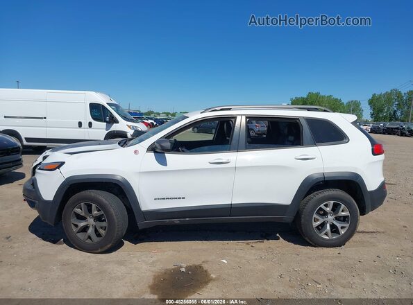1C4PJMBBXHW660122 2017 JEEP CHEROKEE White 