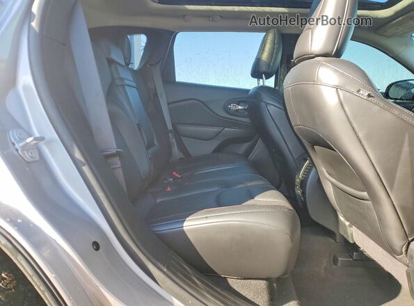 1C4PJMBN3KD281363 2019 JEEP CHEROKEE Silver 