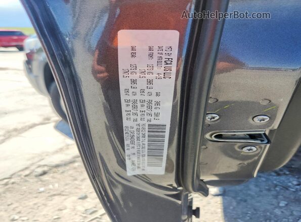 1C4PJMBN4KD436907 2019 JEEP CHEROKEE Gray Widok naklejki z numerem VIN