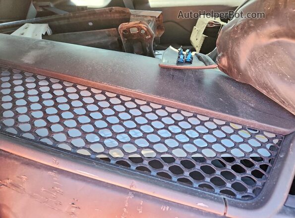 1C4PJMBN8LD540270 2020 JEEP CHEROKEE White Widok naklejki z numerem VIN