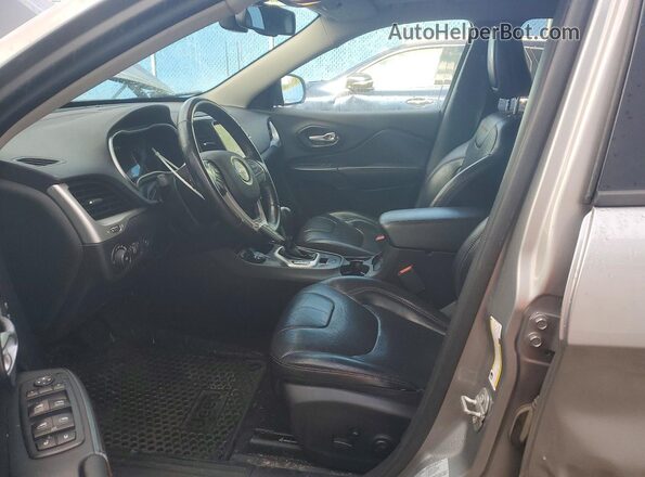 1C4PJMBS0GW356957 2016 JEEP CHEROKEE Gray Front interior view