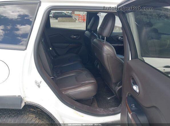 1C4PJMBS0HW564709 2017 JEEP CHEROKEE White Вид наклейки з VIN-кодом