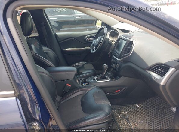 1C4PJMBS3GW333608 2016 JEEP CHEROKEE Blue Front interior view
