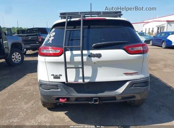 1C4PJMBS7HW632391 2017 JEEP CHEROKEE White 