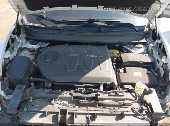 1C4PJMBS7HW632391 2017 JEEP CHEROKEE White Rear view
