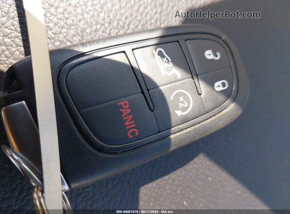 1C4PJMBX0JD501526 2018 JEEP CHEROKEE Black Առջևի վահանակի տեսք