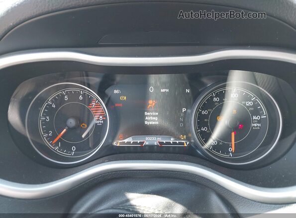 1C4PJMBX0JD501526 2018 JEEP CHEROKEE Black Հետևի նստատեղերի տեսք