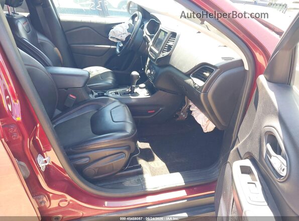 1C4PJMBX0KD188477 2019 JEEP CHEROKEE Red Front interior view