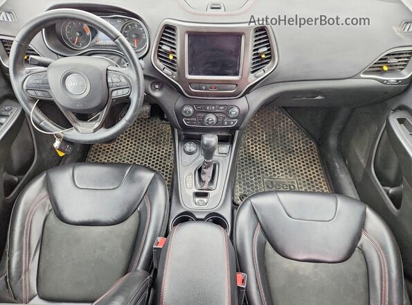 1C4PJMBX0KD225026 2019 JEEP CHEROKEE Black Вид панелі приладів