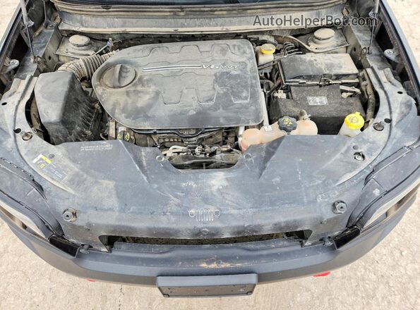 1C4PJMBX0KD225026 2019 JEEP CHEROKEE Black Вид задньої частини салону