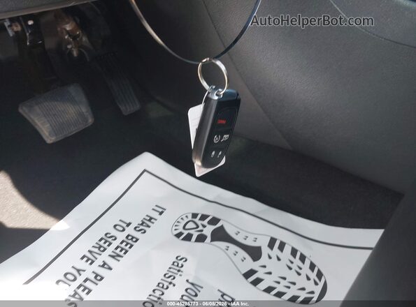 1C4PJMBX0KD306060 2019 JEEP CHEROKEE Gray Вид панелі приладів
