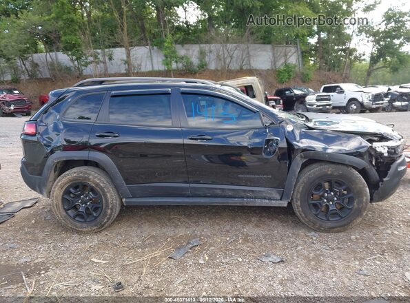 1C4PJMBX0MD237602 2021 JEEP CHEROKEE Black Widok wnętrza z tyłu