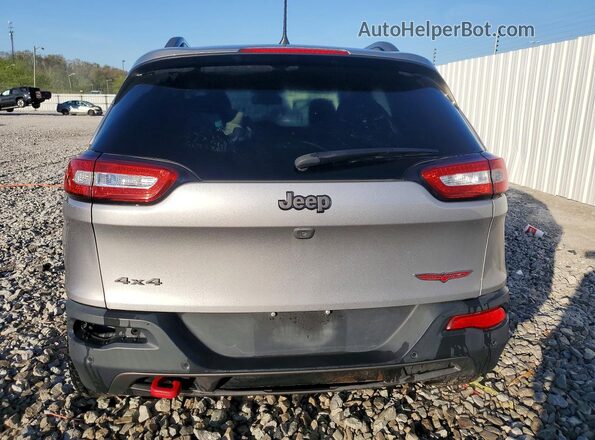 1C4PJMBX3JD619991 2018 JEEP CHEROKEE Silver Հետևի տեսք