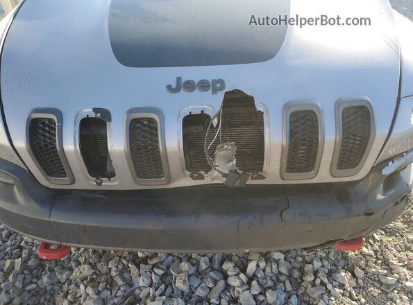1C4PJMBX3JD619991 2018 JEEP CHEROKEE Silver Սալոնի 360 աստիճան տեսք