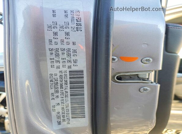 1C4PJMBX3JD619991 2018 JEEP CHEROKEE Silver VIN կոդի պիտակի տեսք