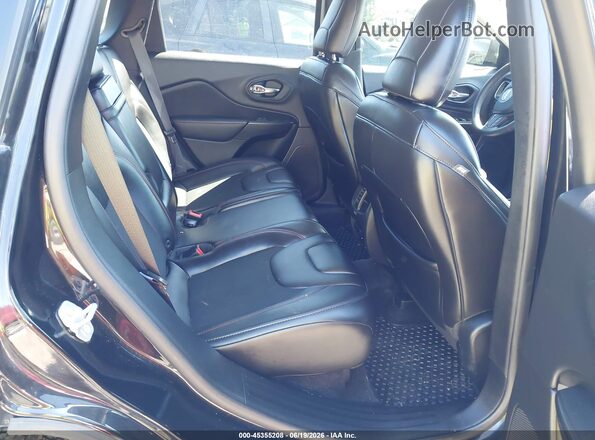 1C4PJMBX3KD257470 2019 JEEP CHEROKEE Black VIN sticker view
