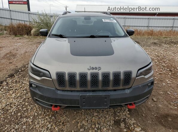 1C4PJMBX3KD458575 2019 JEEP CHEROKEE Tan Vista frontal
