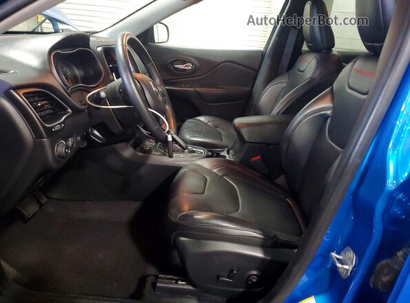 1C4PJMBX4KD310600 2019 JEEP CHEROKEE Blue წინა სალონის ხედი