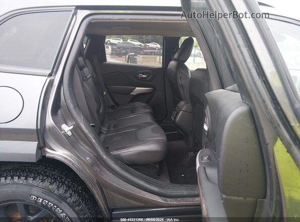 1C4PJMBX5JD529936 2018 JEEP CHEROKEE Gray Вид наклейки з VIN-кодом