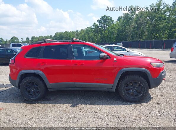 1C4PJMBX6KD309304 2019 JEEP CHEROKEE Red Widok wnętrza z tyłu