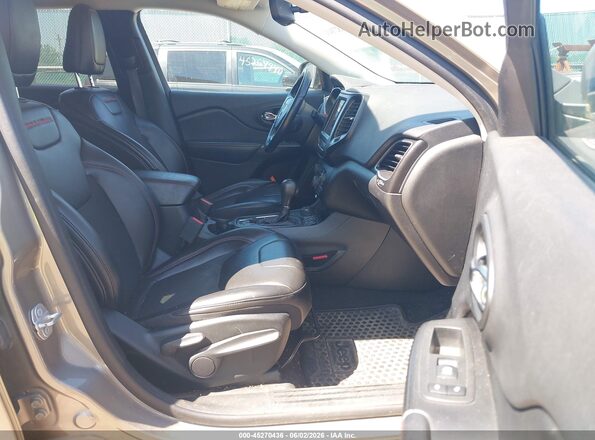 1C4PJMBX6KD314003 2019 JEEP CHEROKEE Brown Vista interior delantera