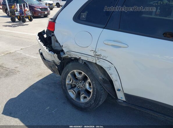1C4PJMBX6KD415476 2019 JEEP CHEROKEE Белый Вид спереди
