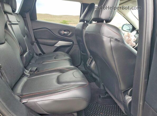 1C4PJMBX7JD622375 2018 JEEP CHEROKEE Черный 