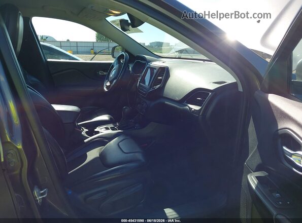 1C4PJMBX7LD532663 2020 JEEP CHEROKEE Gray Front interior view