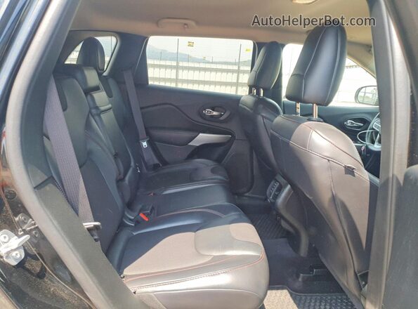 1C4PJMBX9JD517854 2018 JEEP CHEROKEE Черный Вид задних сидений