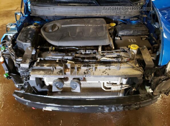 1C4PJMBX9JD526067 2018 JEEP CHEROKEE Синий Вид задней части салона
