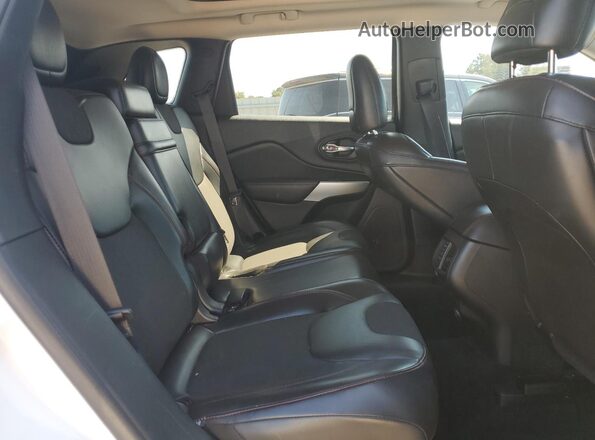 1C4PJMBX9JD527381 2018 JEEP CHEROKEE White 