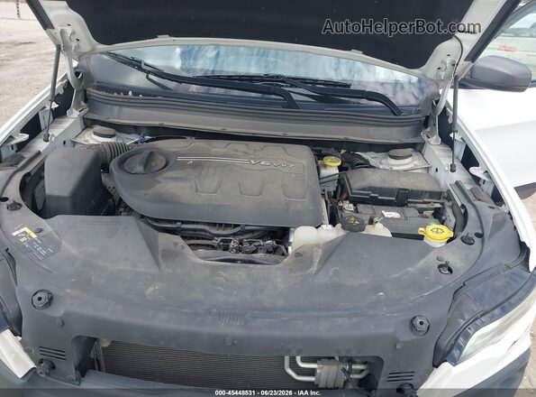 1C4PJMBX9KD183083 2019 JEEP CHEROKEE White Rear view