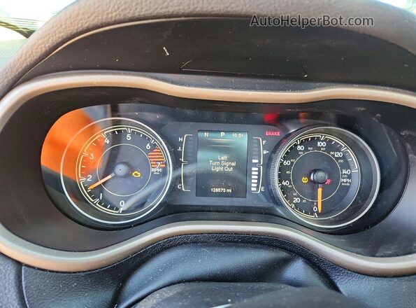 1C4PJMCB0GW226014 2016 JEEP CHEROKEE Silver Instrument cluster view