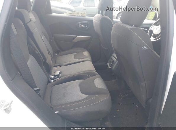 1C4PJMCB2JD578322 2018 JEEP CHEROKEE Белый 