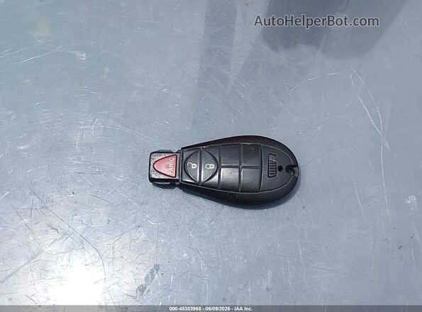 1C4PJMCB3KD190064 2019 JEEP CHEROKEE Silver Dashboard view
