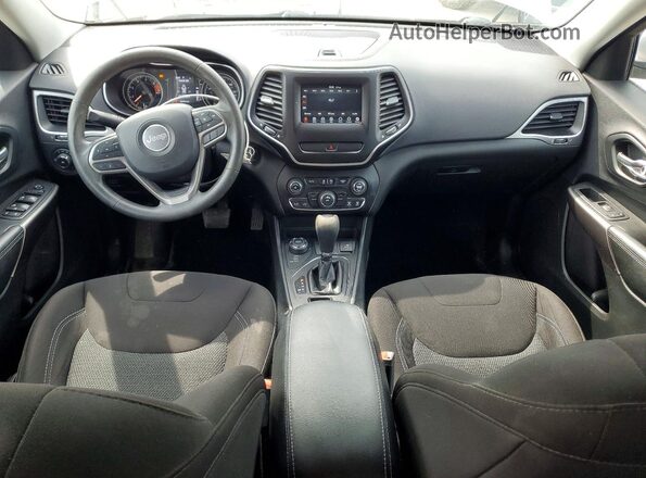 1C4PJMCB3KD282243 2019 JEEP CHEROKEE Silver Vista del salpicadero