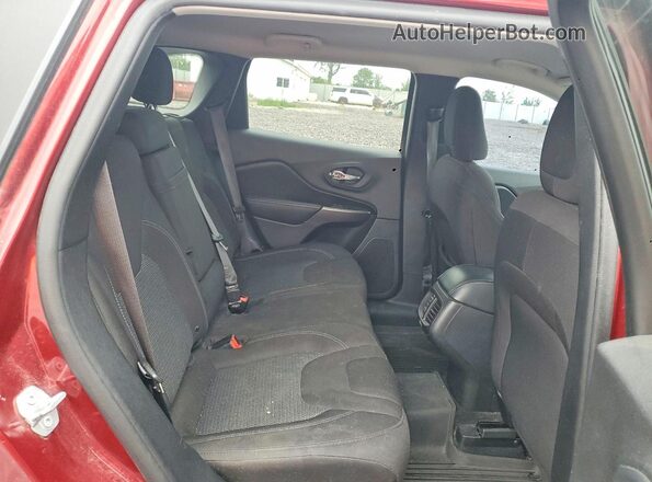 1C4PJMCB4KD385994 2019 JEEP CHEROKEE Red Հետևի նստատեղերի տեսք