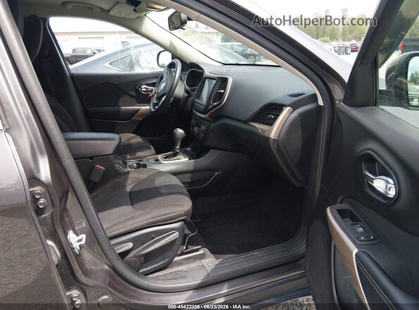 1C4PJMCB5HW657885 2017 JEEP CHEROKEE Black 