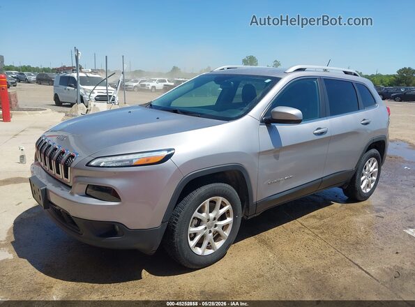 1C4PJMCB5JD559313 2018 JEEP CHEROKEE Silver Առջևի ձախ երեք քառորդ տեսարան