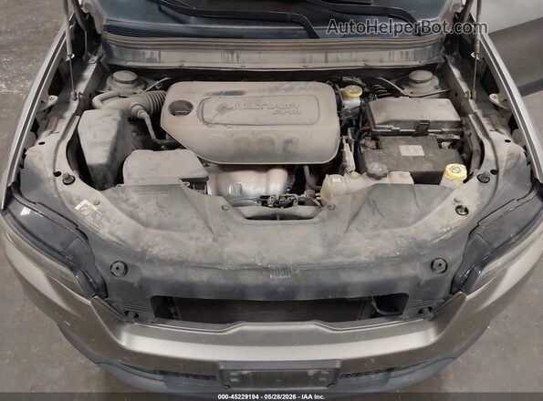 1C4PJMCB6KD490777 2019 JEEP CHEROKEE Brown 