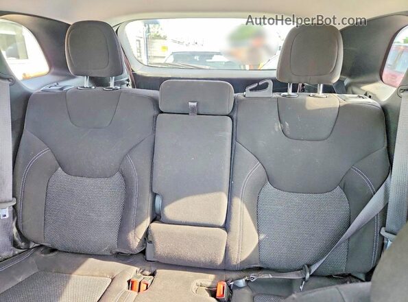 1C4PJMCB6LD540823 2020 JEEP CHEROKEE Maroon Widok tylnych siedzeń