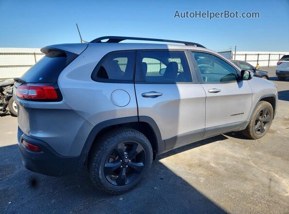 1C4PJMCB7JD543582 2018 JEEP CHEROKEE Silver Rear right