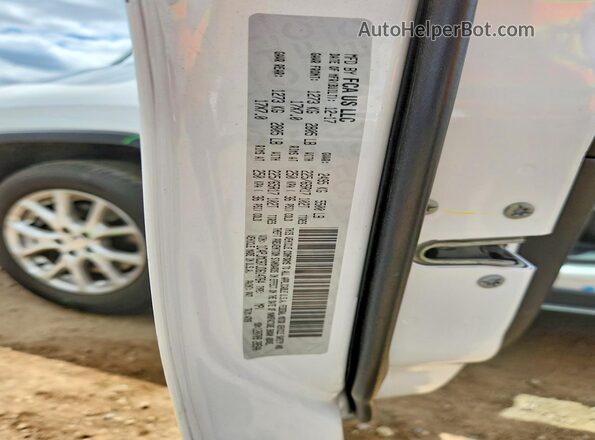 1C4PJMCB7JD614764 2018 JEEP CHEROKEE Белый Вид подкапотного пространства