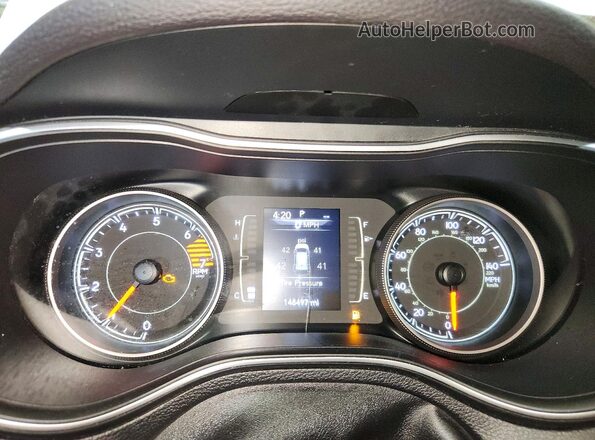1C4PJMCB7KD136914 2019 JEEP CHEROKEE Белый Вид щитка приборов